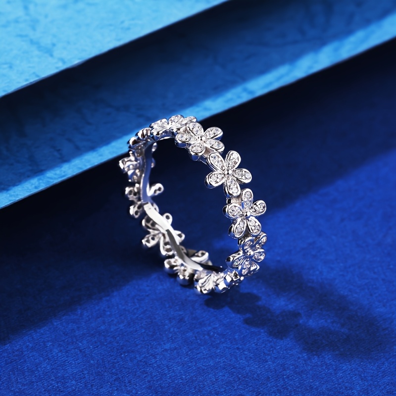 925 Silver Daisy Dazzling Zirconia Ring